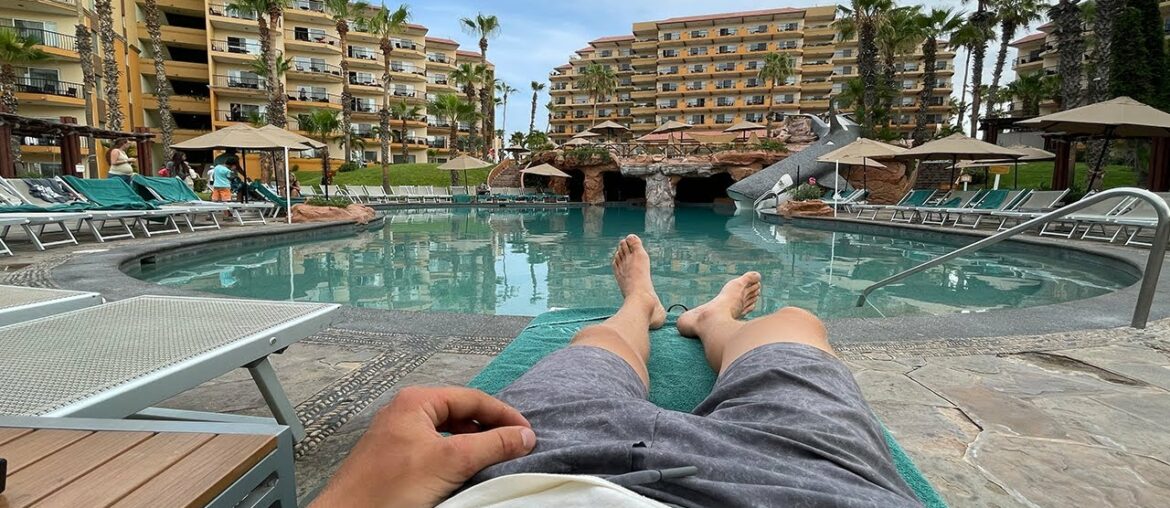 I Camped at a 5-Star Resort For a Week and No One Noticed I Camped at a 5-Star Resort For a Week and No One Noticed