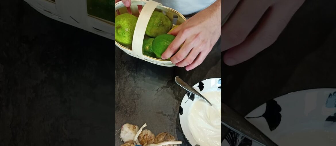 La MEILLEURE recette de Tsatziki maison ! #shorts