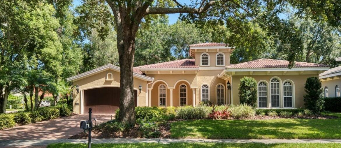 1930 Floresta View Dr, Tampa, FL