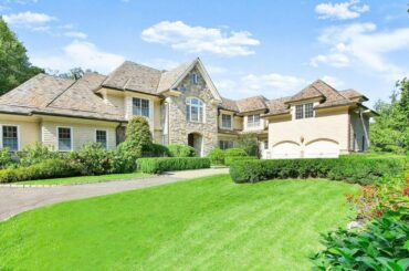 10 Chieftans Road, Greenwich CT 06831