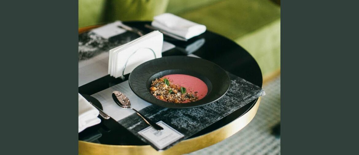 Exquisite Music for Dining Out