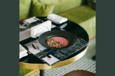 Exquisite Music for Dining Out