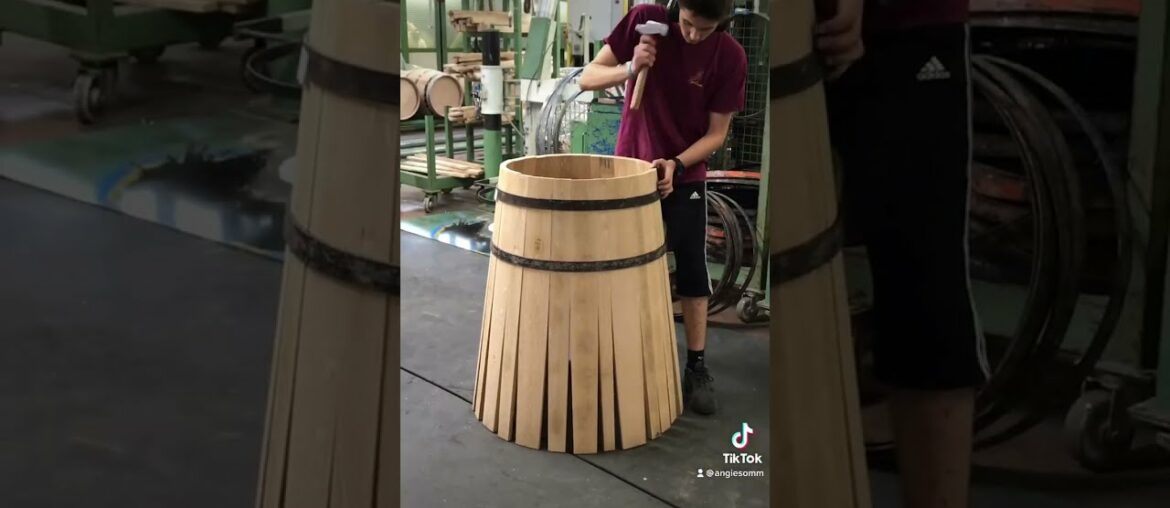How are wine barrels made? How are wine barrels made?