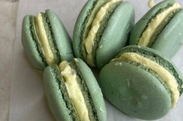 My first attempt on French macarons recipe