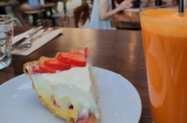 Prettiest brunch french restaurant in LA