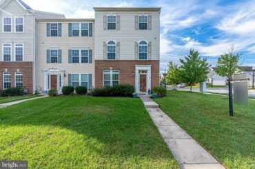 Residential for sale - 42965 Edgewater Street, Chantilly, VA 20152