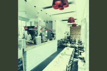 Majestic Backdrops for French Restaurants