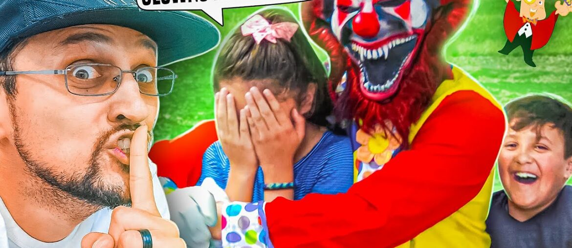 HALLOWEEN Killer Clowns in the Backyard Prank! (FV Family Scary Movie) HALLOWEEN Killer Clowns in the Backyard Prank! (FV Family Scary Movie)