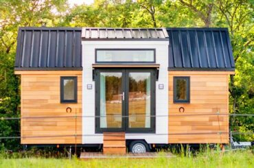 170 SQFT Cozy Tiny House Ostara by Baluchon in France | Exploring Tiny House