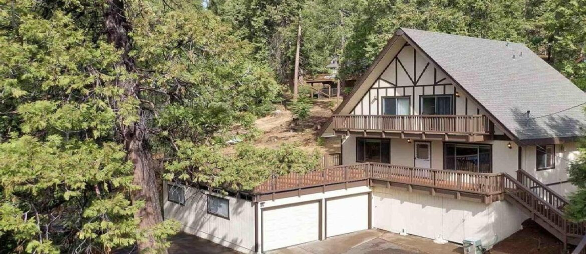 2170 Patricia Lane, Arnold, CA Presented by Shelby French.