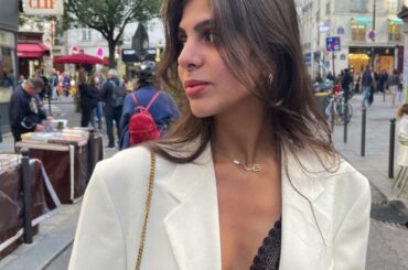 The art of French style, express yourself. Parisian Chic French Woman personal style.