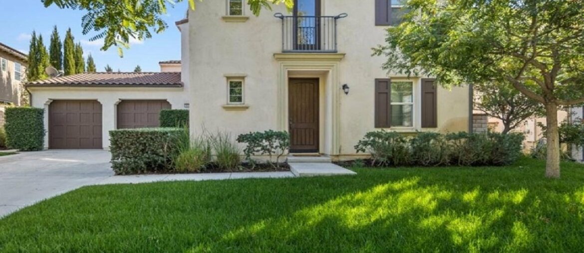 4407 Cabot Drive, Corona, CA Presented by Ann Blanco. 4407 Cabot Drive, Corona, CA Presented by Ann Blanco.