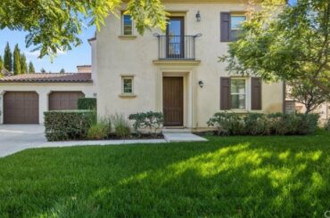 4407 Cabot Drive, Corona, CA Presented by Ann Blanco.