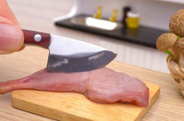 How To Make Miniature French " CHICKEN WITH WINE" | Yummy Tiny Coq Au Vin Recpe