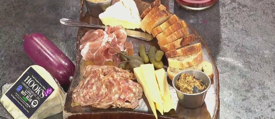 How to build your charcuterie board... and pair your wine, of course