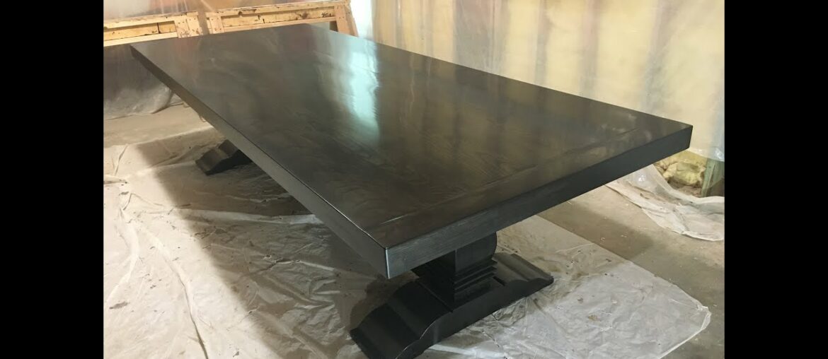 "Savannah" French Pedestal Table