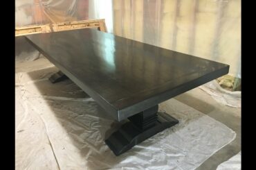 "Savannah" French Pedestal Table