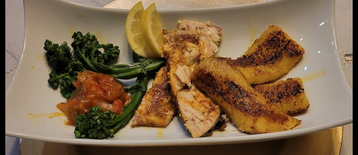 How to Roast Whole Fish in the Oven ~ Delicious, served with Steamed/Fried Plantains & Tomato Sauce How to Roast Whole Fish in the Oven ~ Delicious, served with Steamed/Fried Plantains & Tomato Sauce