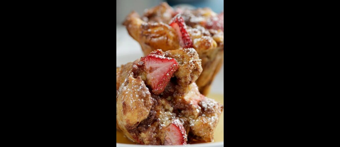 #Shorts Strawberry Cheesecake Muffins | Fruit Cheesecake French Toast Muffins|Quick Breakfast Recipe