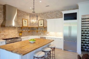 15 Waterton Cove Place, The Woodlands