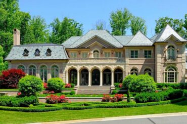 Virginia Mega Mansion With Indoor Pool and Basketball Court Sells for $11,000,000