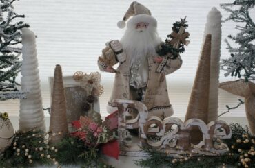 NEW 2021 CHRISTMAS DECORATE WITH ME - FRENCH COUNTRY FARMHOUSE - SHABBY CHIC