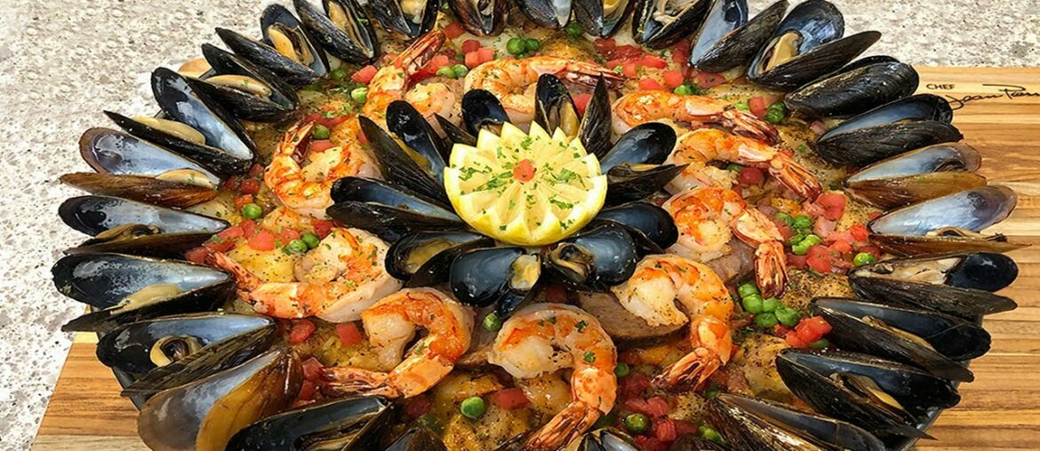 Paella (Rice with things) – Chef Jean-Pierre (Re-upload) Paella (Rice with things) - Chef Jean-Pierre (Re-upload)