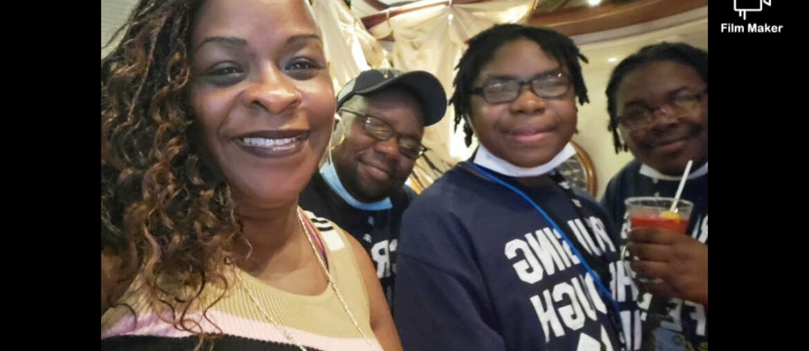 YOUNG FAMILY THANKSGIVING CRUISE FOOD & FUN #antoinetteyoungfood4thesoul YOUNG FAMILY THANKSGIVING CRUISE FOOD & FUN #antoinetteyoungfood4thesoul