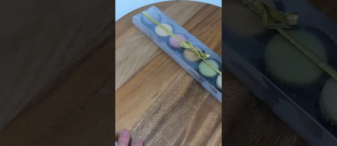 Delicious French Almond Macarons | French Almond Macarons | Vanilla Almond Macarons | French Macaron