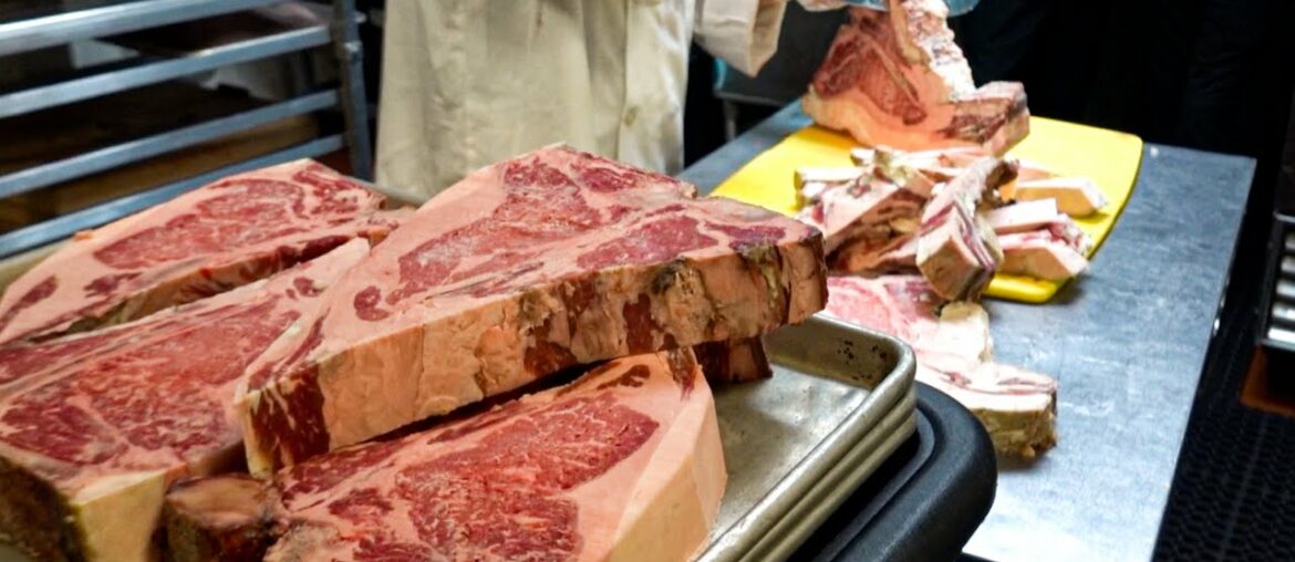 Steakhouse in New York City - Porterhouse Steak