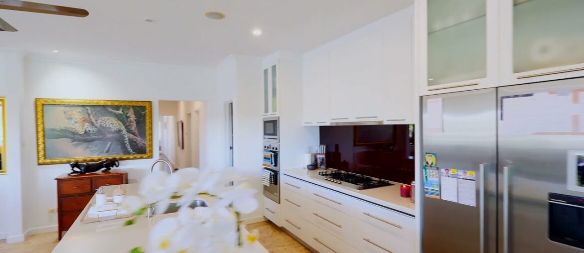 Ray White - Yvonne Furner - 57 Shenton Road, Swanbourne