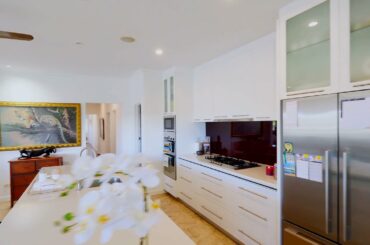 Ray White - Yvonne Furner - 57 Shenton Road, Swanbourne