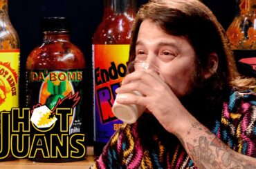 Can The GOAT Mang0 Handle Spicy Wings - Hot Juans Ep8 ft Mango and Hungrybox | Team Liquid