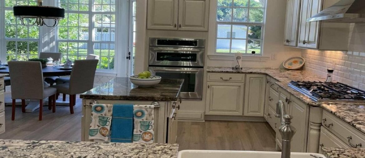 1401 SW 18th, Fort Lauderdale, FL Presented by Lisa Mack.