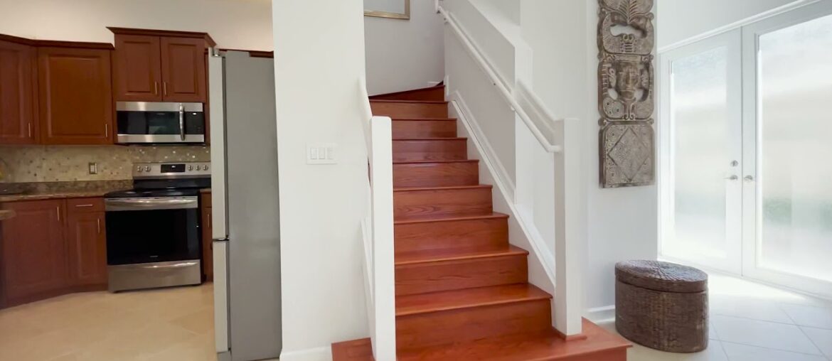 Villa Luxe Laguna | 1222 NE 18th AVE in Fort Lauderdale | 3 Beds, 2.5 Baths, 1679 SFLA