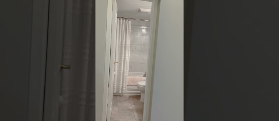 6217 Thornberry - GORGEOUS 2 BED 1 BTH CONDO IN FOREST GLADE $1600+HYDRO