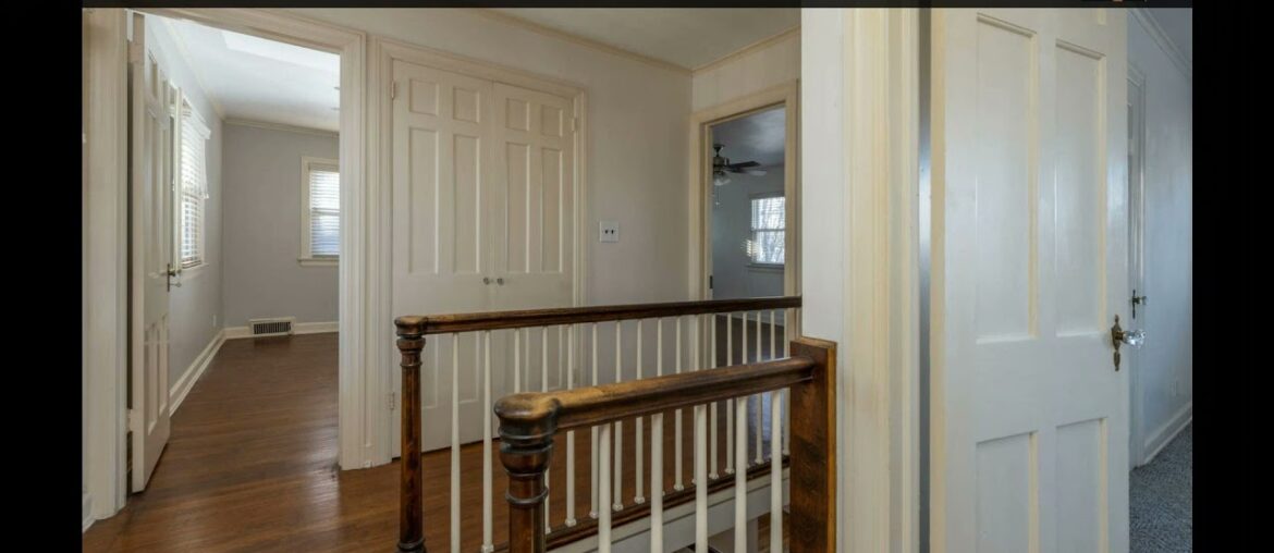 407 Dawson | Cheryl Jacobs 407 Dawson | Cheryl Jacobs