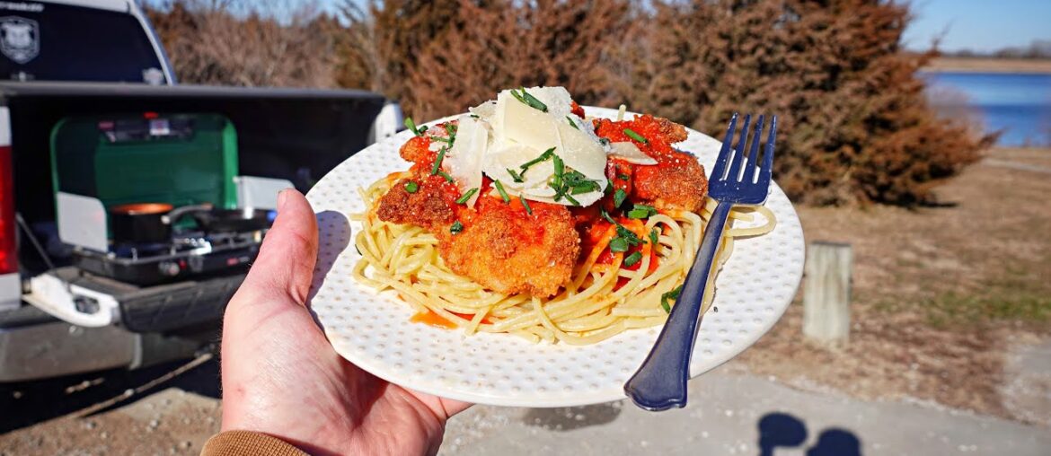 Cooking CRAPPIE PARMESAN In The Back Of My Truck!!! (DELICIOUS) Cooking CRAPPIE PARMESAN In The Back Of My Truck!!! (DELICIOUS)