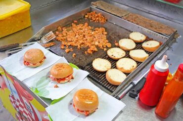 Dhaka's Cheapest Burger with French Fries | Bangladeshi Street Food