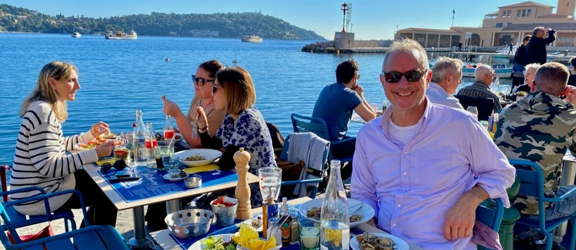 Choosing a restaurant in Villefranche-sur-Mer, French Riviera. Go with our gut or follow reviews?