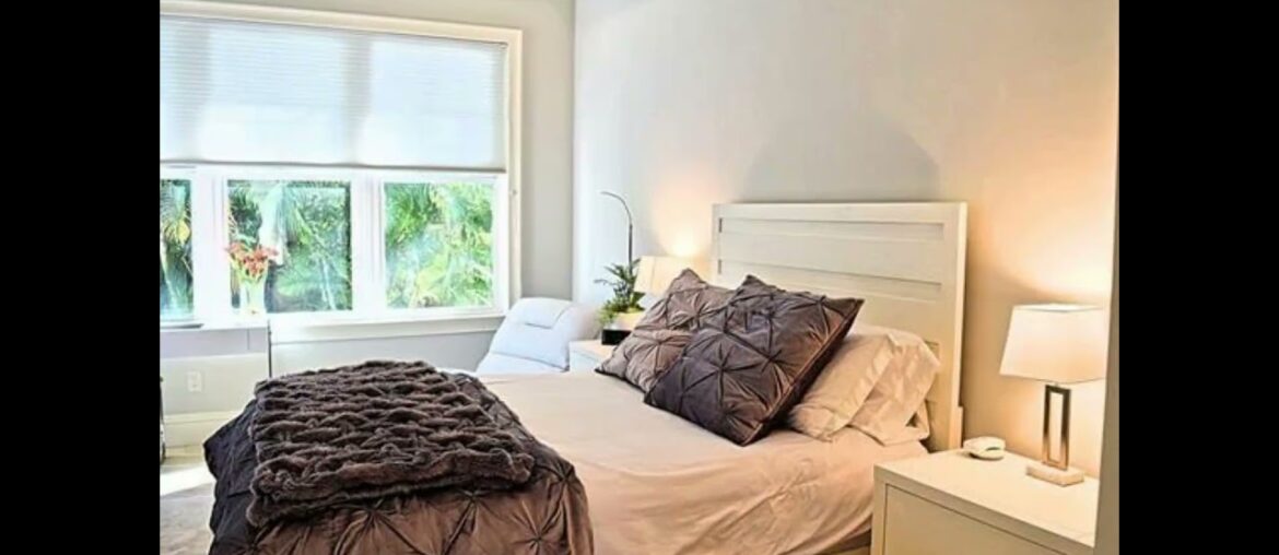 Berkshire Hathaway HomeServices Florida Realty – 9320 Vanderbilt DR Berkshire Hathaway HomeServices Florida Realty - 9320 Vanderbilt DR