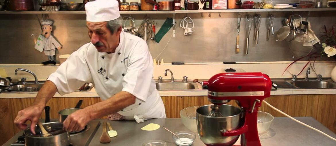 Learn to make a traditional French Chocolate Mousse with this FREE video Learn to make a traditional French Chocolate Mousse with this FREE video