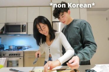 Making a Korean Recipe but I instruct ONLY in Korean to My Friend