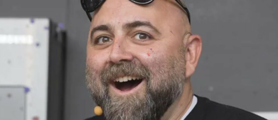 The Real Reason The Food Network Canceled These Popular Shows