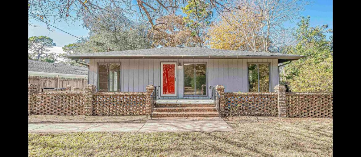 Video preview – Residential for sale – 5715 Spring Ave., Myrtle Beach, SC 29577 Video preview - Residential for sale - 5715 Spring Ave., Myrtle Beach, SC 29577