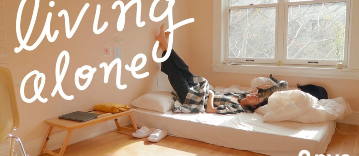 Living Alone in NYC: what i eat (vegan) finding balance, reflecting on the month, 2022 plans