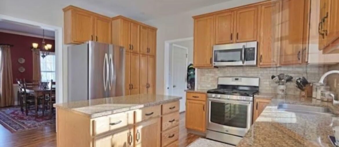 6226 Clover Lane, Lower Macungie, PA 18062 – Kristi Smith – MLS 685372 6226 Clover Lane, Lower Macungie, PA 18062 - Kristi Smith - MLS 685372