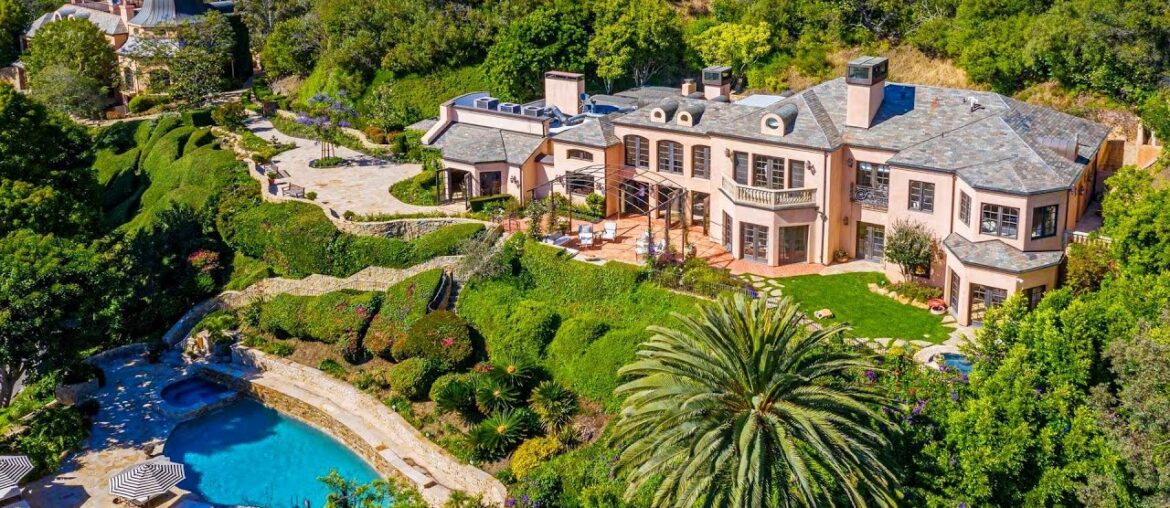 $22,000,000 French Countryside Inspired Estate in the Heart of Malibu