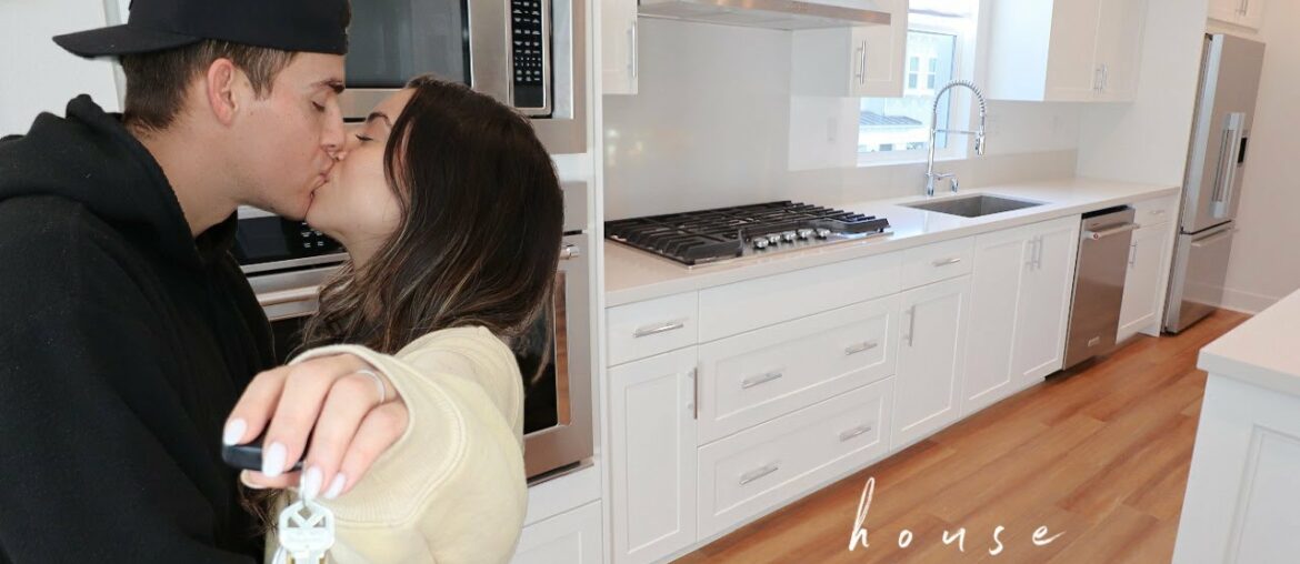 OUR NEW EMPTY HOUSE TOUR!!