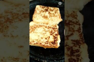 French Toast /Simple Breakfast recipe /Bread recipes #shorts